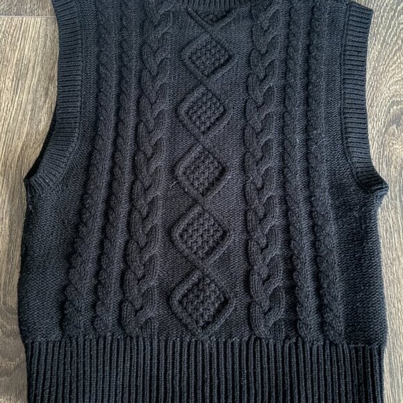 Aritzia Wilfred Cable Knit Sweater Vest Wool Size Small - Picture 2 of 3